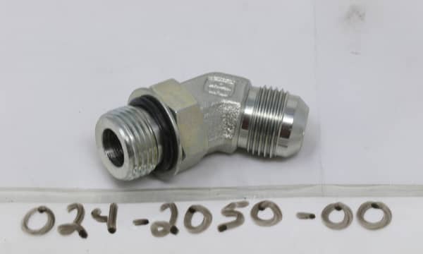 024-2050-00 - 45 Degree Wheel Motor Fitting -6822